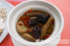 冬天吃红枣汤圆有养生补气养血功效