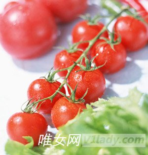 多吃蕃茄，蕃茄中的茄红素具有美容效果