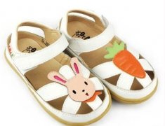 买婴儿的凉鞋要注意哪些方面？