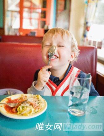 小孩子早餐吃什么对大脑发育最好？