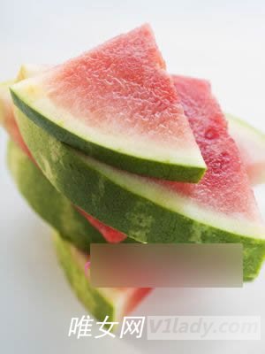 为什么有的人吃西瓜可以减肥有的确增肥？